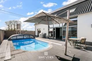 Voor meer info en foto’s, surf naar www.swevers.be – Ontdek deze unieke hoeve in Geetbets, aan de Leeuwbeekstraat 14. Dit instapklare pand uit...