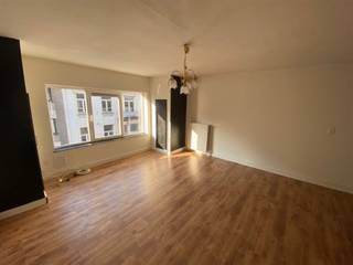 Dit charmante appartement is gelegen in de Dirk Martensstraat, op een uiterst centrale locatie in Aalst, op wandelafstand van het stadscentrum,...