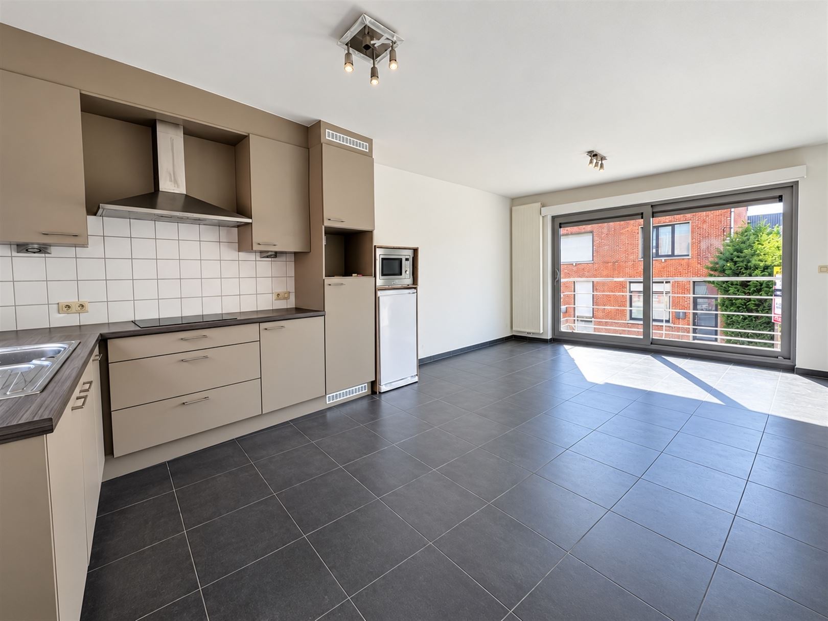 Apartment - photo 5