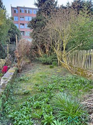 Op de strategische grens tussen Watermaal-Bosvoorde en Elsene, in een gegeerde residentiële wijk, voldoet dit opbrengsteigendom aan alle criteria...