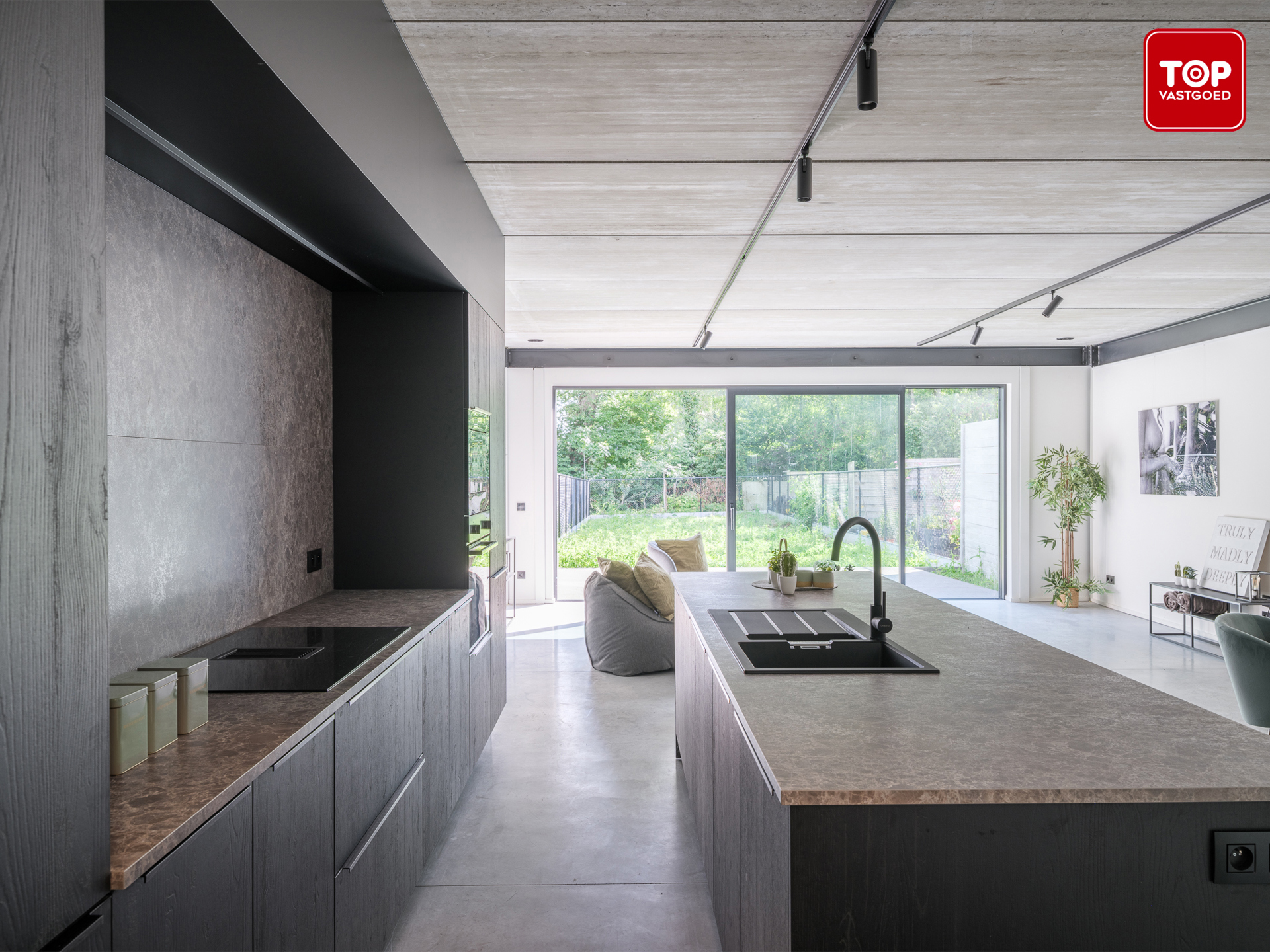 Energiezuinige (A+) designwoning met 3 slaapkamers, zonnige tuin en luxueuze betonafwerking in Vlierzele - foto 1