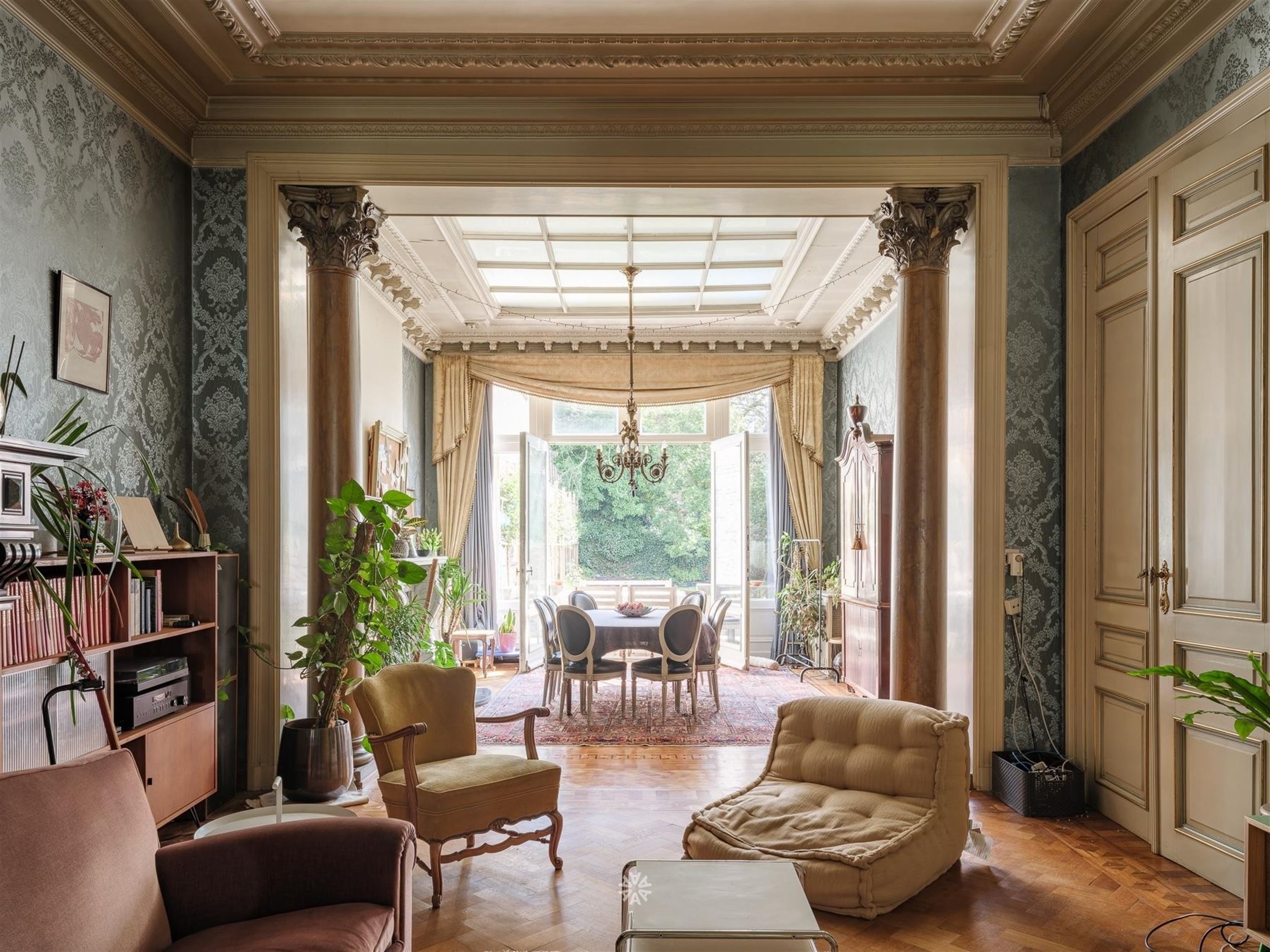 Burgerwoning in neoclassicistische stijl te koop in het centrum van Wetteren - foto 5