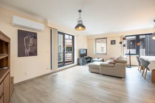 Instapklaar hoekappartement met 2 slaapkamers in hartje TemseOp zoek naar een lichtrijk en instapklaar appartement op een toplocatie? Dan is dit...
