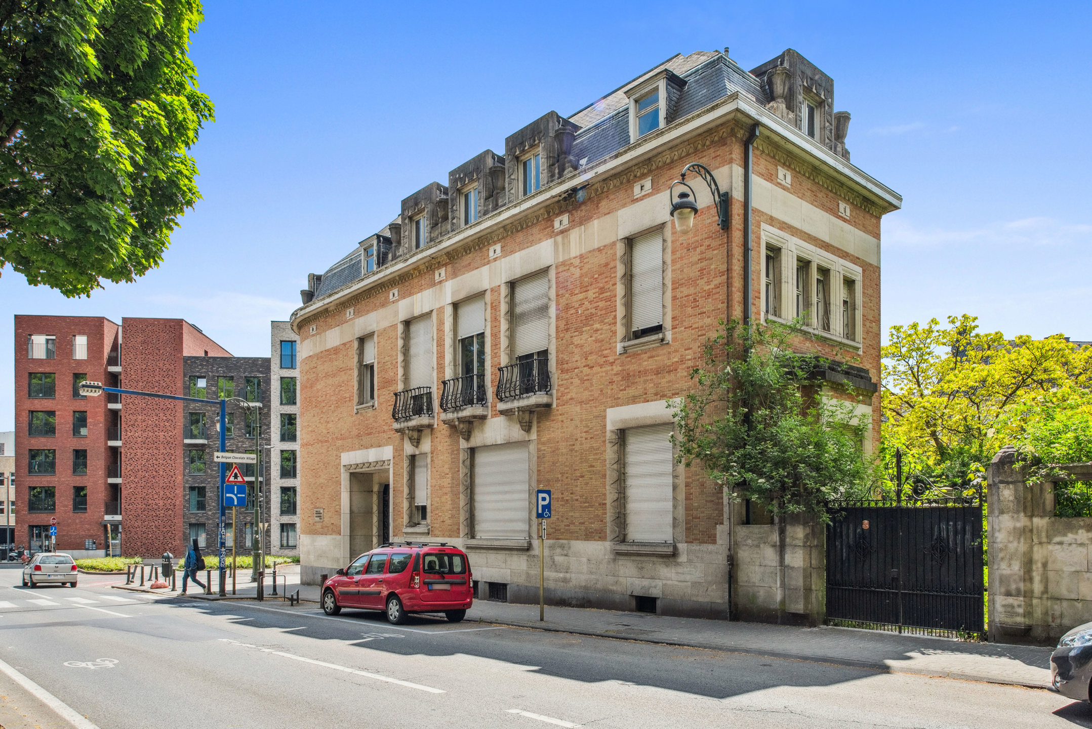Uitzonderlijk herenhuis te koop aan het Elisabeth park in Koekelberg - foto 2