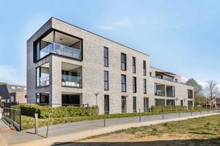 ✨ Gelijkvloers genieten in pure luxe – welkom in Koersel! ✨Ben je op zoek naar een appartement dat nét dat tikkeltje meer biedt? Stop met zoeken. Dit...