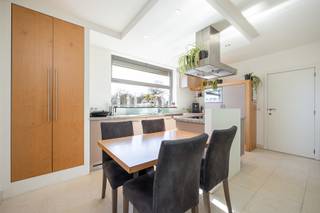 DUPLEXKIJKMOMENT OP DINSDAG 18/03 OM 17U30, INSCHRIJVEN ENKEL VIA MAIL NAAR MINTJENSVERHUUR@IMMOPOINT.BE EN U ONTVANGT EEN BEVESTIGING.Beschr: een...