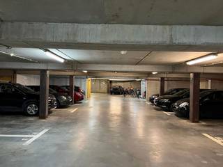 Parking space P 29 in the basement of the STARWAY residence.