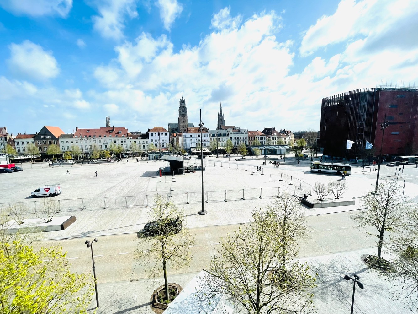 Brugge centrum, op 'Zand EXCLUSIEF GEMEUBELD APPARTEMENT MET ZONNETERRAS     ALLES GLOEDNIEUW     TOPKWALITEIT - foto 3