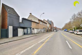 Dans le centre commercial d'Ekeren-Donk, situé sur la Kapelsesteenweg, nous vous proposons cet ancien cabinet d'orthodontie. La surface habitable...