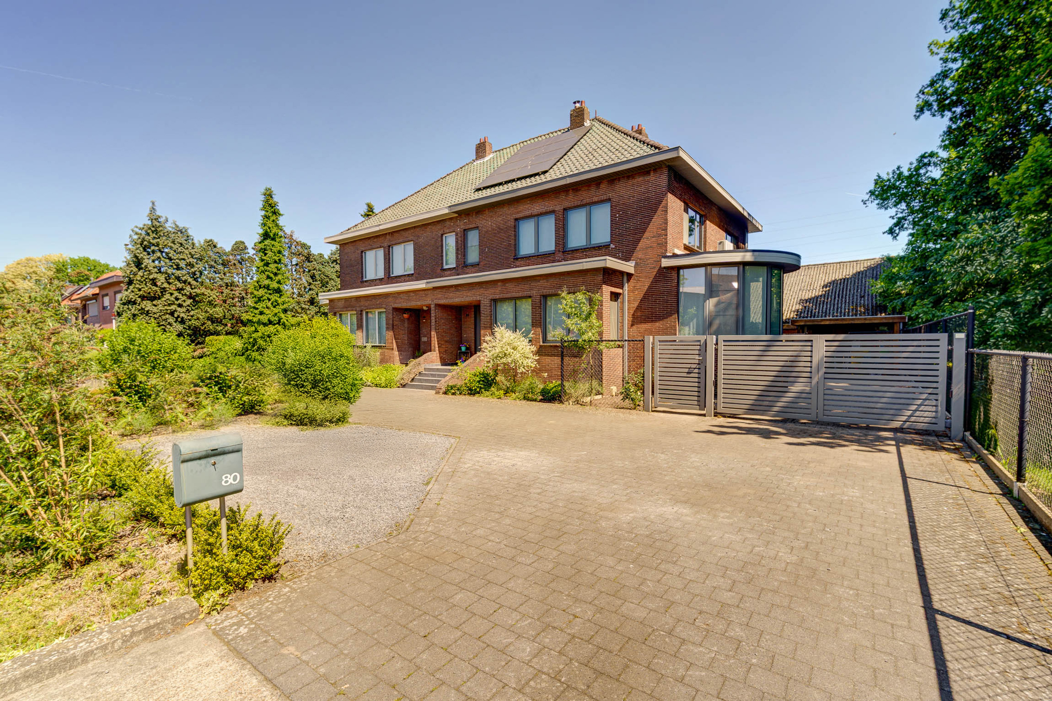 Ruime en instapklare woning met 3 slpk te Mol-Donk - foto 1