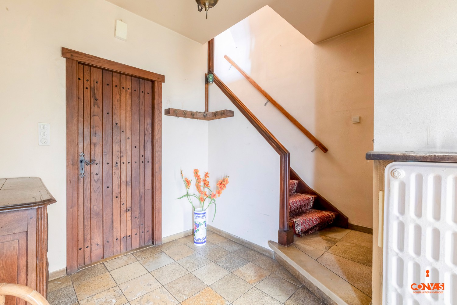 Te renoveren villa met grote tuin en garage - foto 4