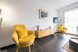 Looking for a move-in ready, low-maintenance apartment in a prime seaside location?Discover this charming 1-bedroom apartment on the 5th floor of...