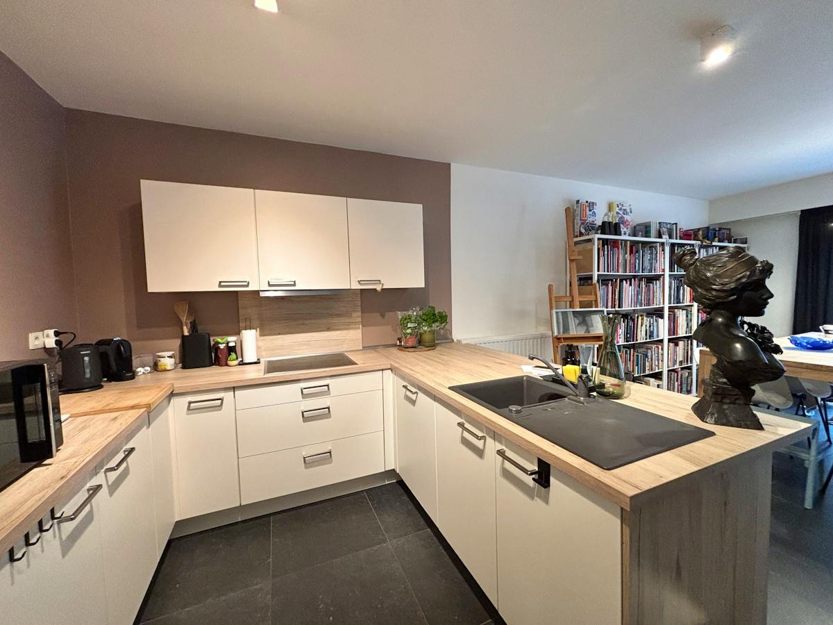 Tweeslaapkamer appartement te huur in het centrum van Hasselt, op wandelafstand van het Dusartplein. - foto 4