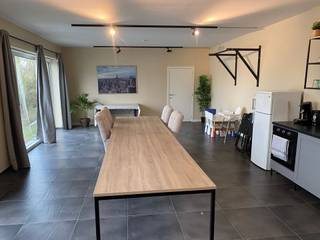 LUMINEUZE EN MODERNE KANTOOR- OF HANDELSRUIMTE 75M² GESCHIKT VOOR DIVERSE DOELEINDEN1ste verdieping - ligging in centrum Breendonk...