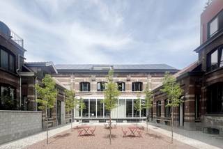 Ontdek een unieke co-workingruimte van 48m², ontworpen met een sterke focus op duurzaamheid en comfort. Deze ruimte biedt plaats aan 6 tot 8...