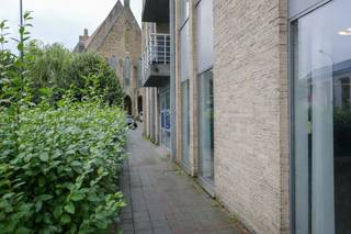 Gelijkvloers kantoor met centrale ligging en parkeermogelijkhedenIn deze centrumstad bieden wij een centraal gelegen gelijkvloers kantoor aan dat...