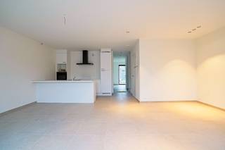 Deze recente nieuwbouwwoning is gelegen op een toplocatie nabij het centrum van Beveren, op wandelafstand van winkels, scholen en openbaar vervoer...