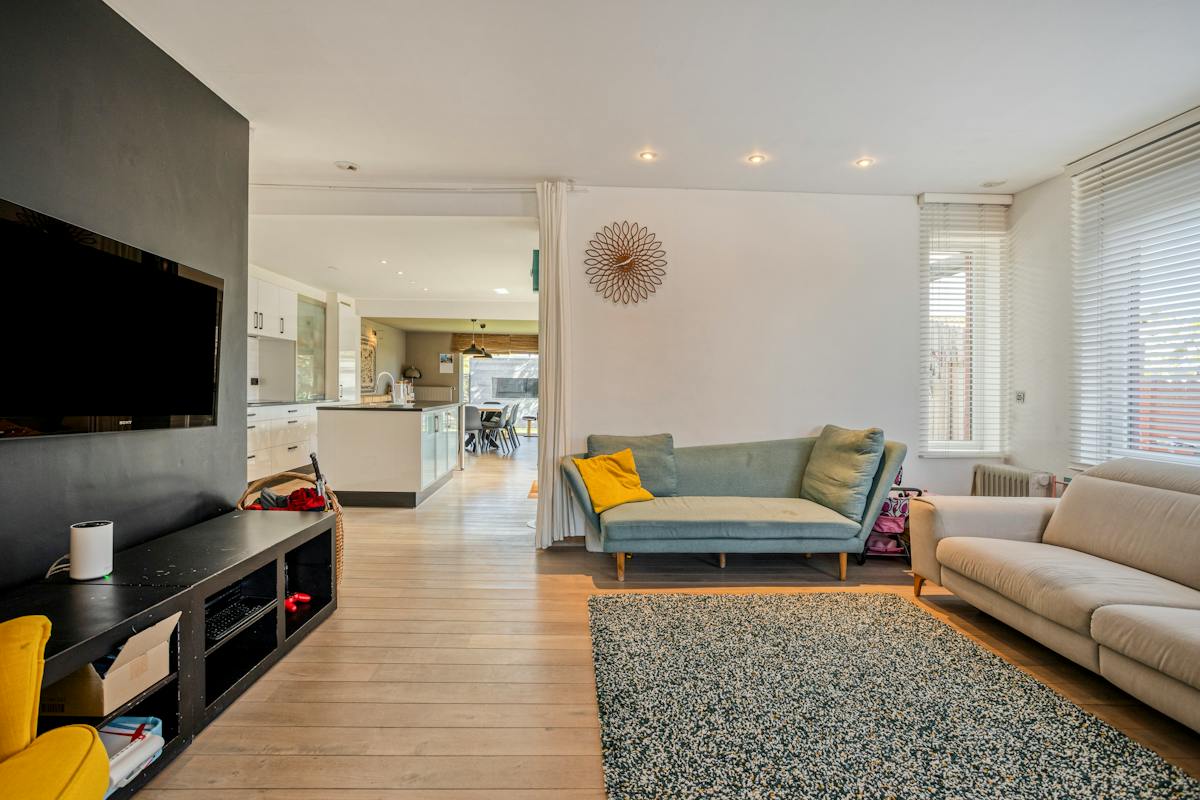 Instapklaar huis met 4 kamers te koop in centrum Desselgem - foto 5