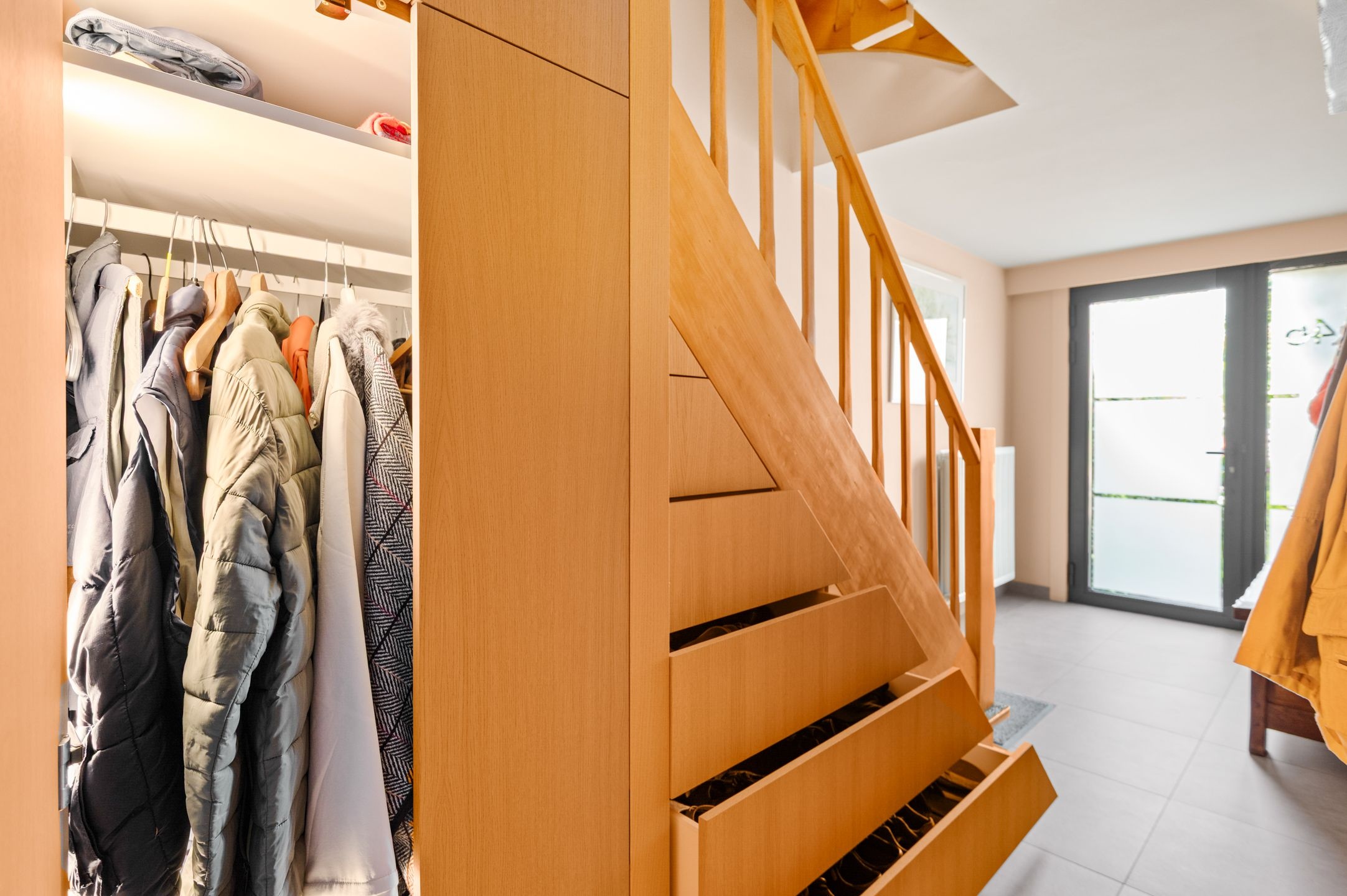Instapklare en energiezuinige woning met royale leefveranda op toplocatie in Hoevenen ! - foto 3