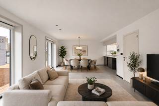 Dit ruim, luxueus afgewerkte appartement is gerenoveerd met oog voor detail, waarbij telkens een stap verder is gezet dan “de standaard”.Dankzij de...