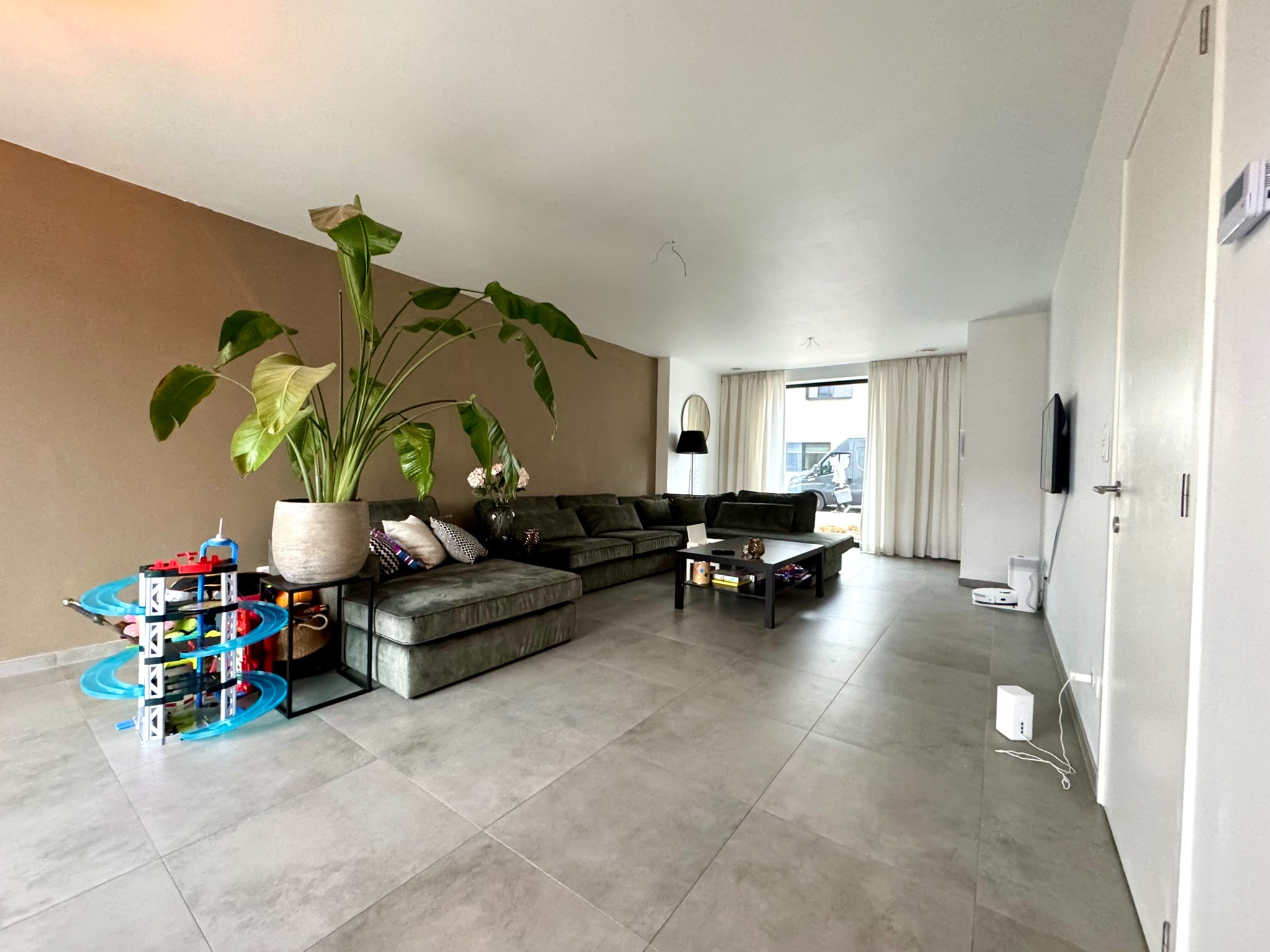 Leuke woning met 3 slaapkamers, inpandige garage en tuin - foto 4