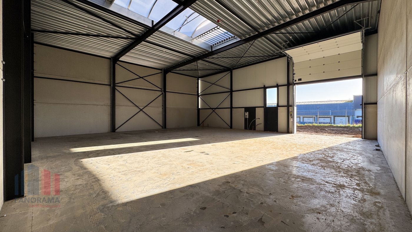 Newly constructed SME unit measuring 258 m² in Zellik - photo 5