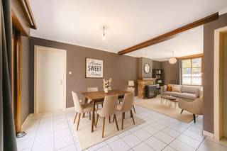 Deze OP TE FRISSEN STADSWONING is gelegen te Tielt met name in de Grote Hulststraat 12 op een perceel grond van 111 m² en met een...