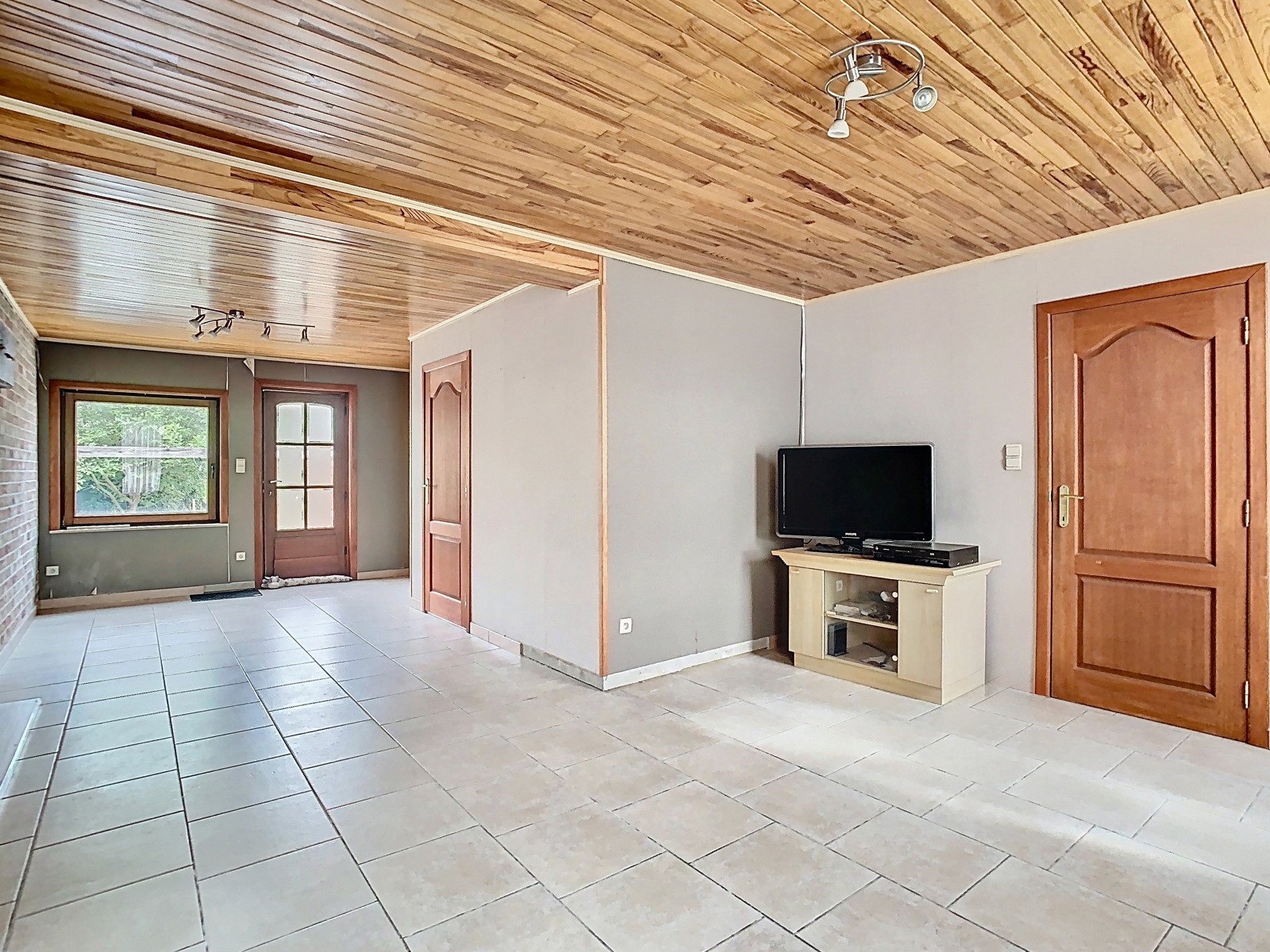 Te renoveren open bebouwing in een landelijke omgeving! - foto 1