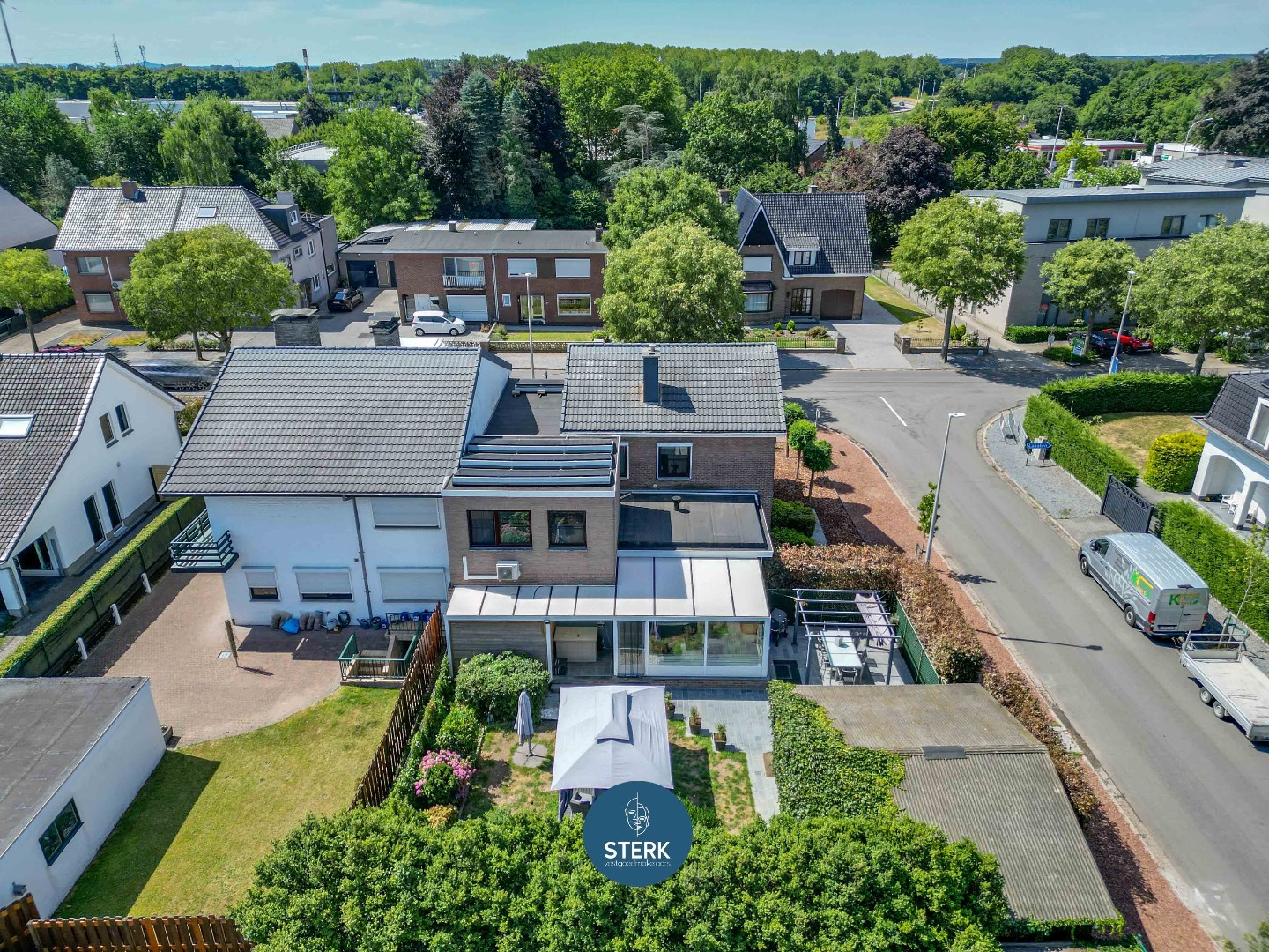 House for sale in Maasmechelen with 4 bedrooms - photo 4