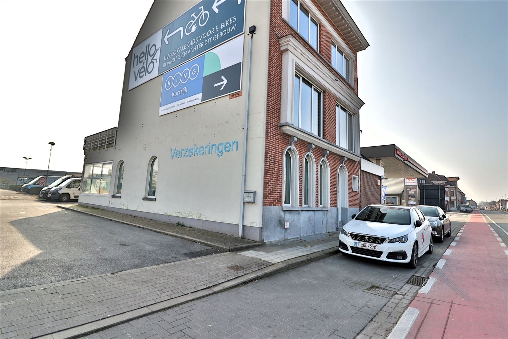 Commercial for rent in Kortrijk - photo 1