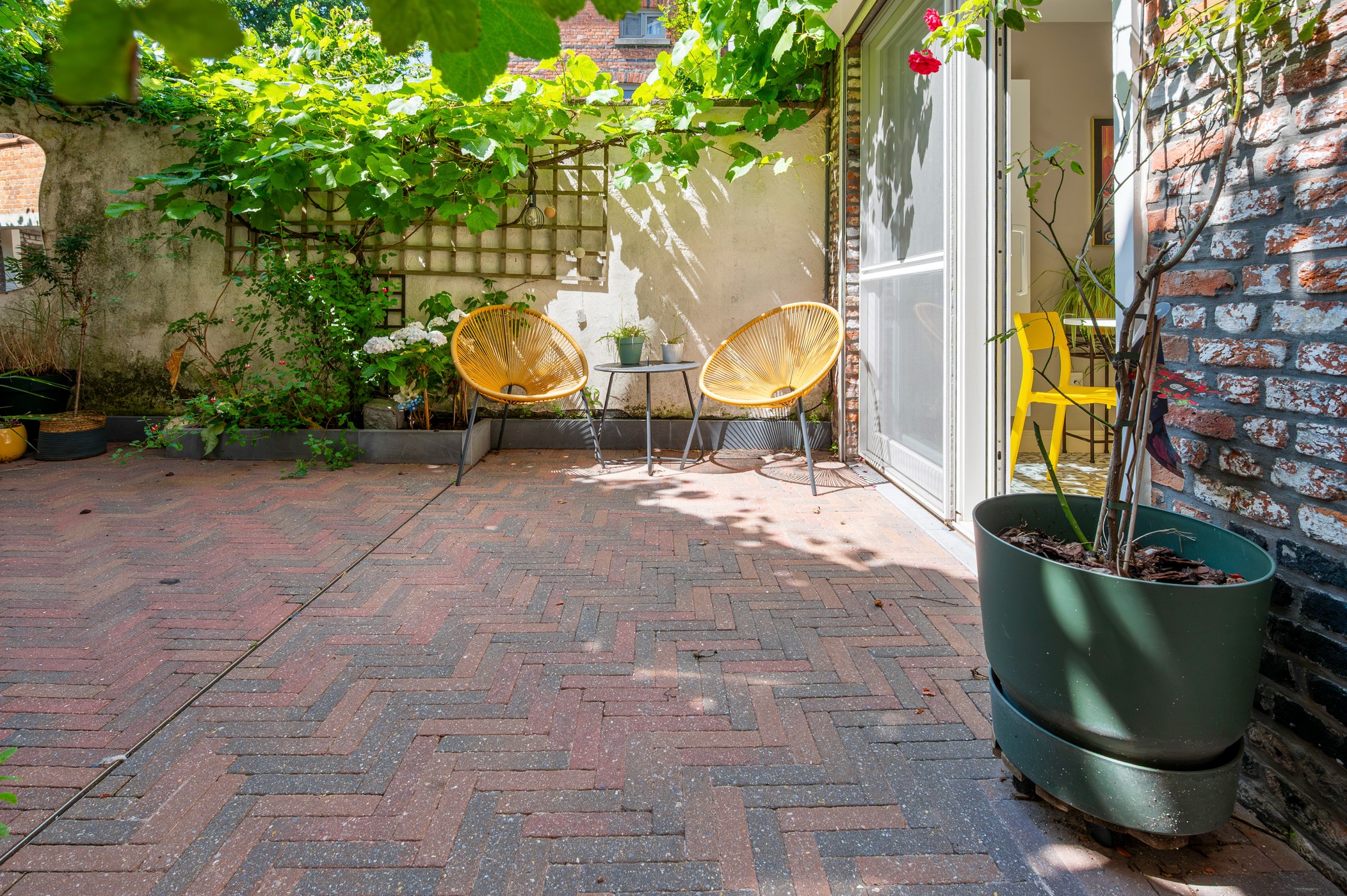 Karaktervolle, gemoderniseerde burgerwoning met stadstuin - foto 4