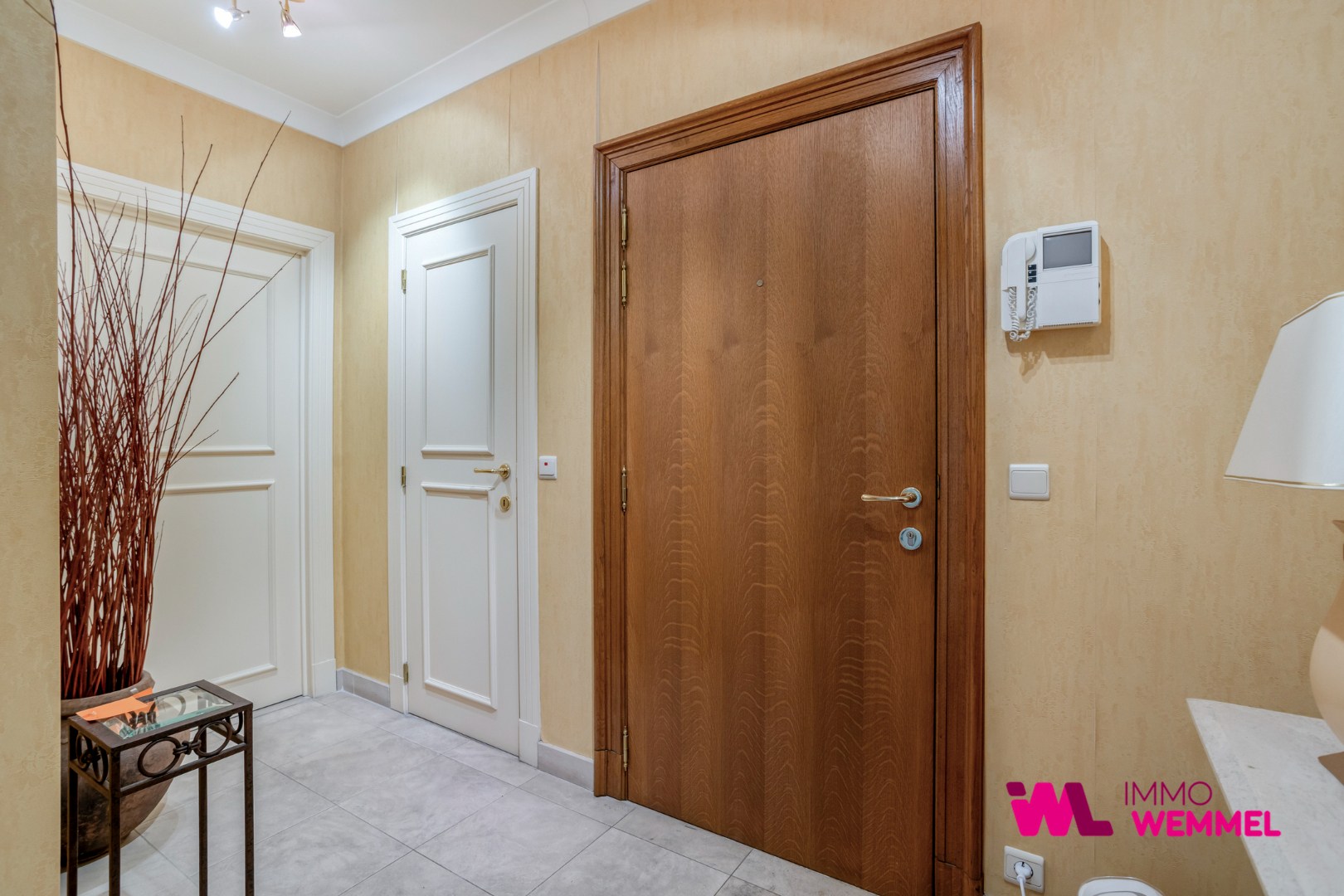 Schitterend appartement met groot terras op topligging aan de Markt van Wemmel - foto 5