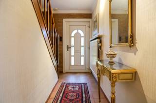 Ben je op zoek naar een leuk renovatieproject? Dan is dit wellicht iets voor jou! Deze HOB is gelegen in een rustige woonwijk nabij het centrum...