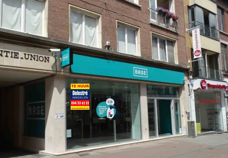 TOP GELEGEN COMMERCIEEL PAND DEMERSTRAAT - foto 1