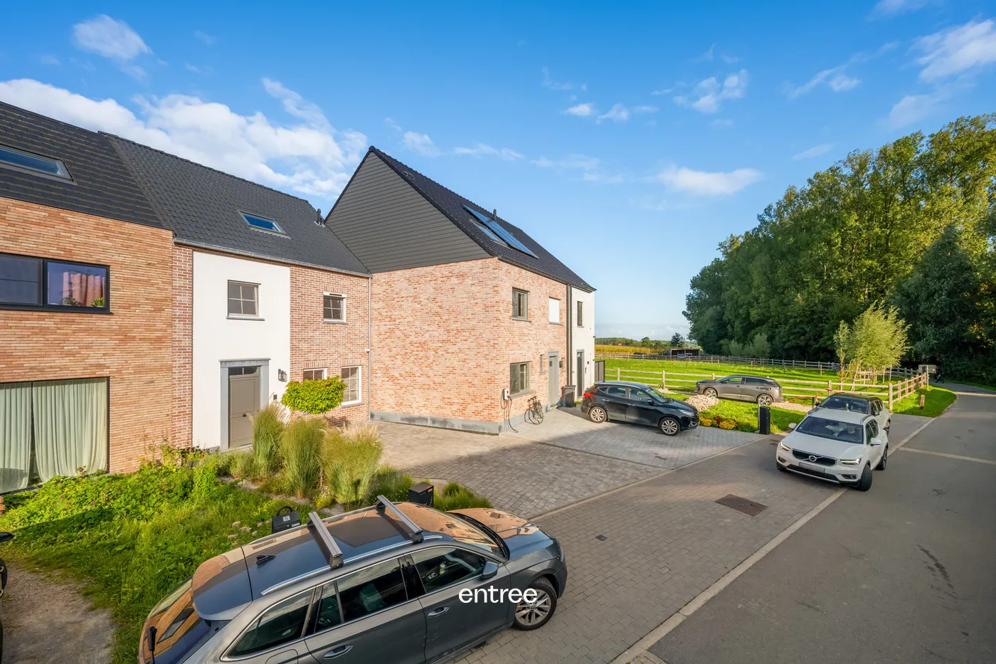 Moderne en comfortabele gezinswoning met 3 slaapkamers op rustige locatie in Gijzenzele - foto 4