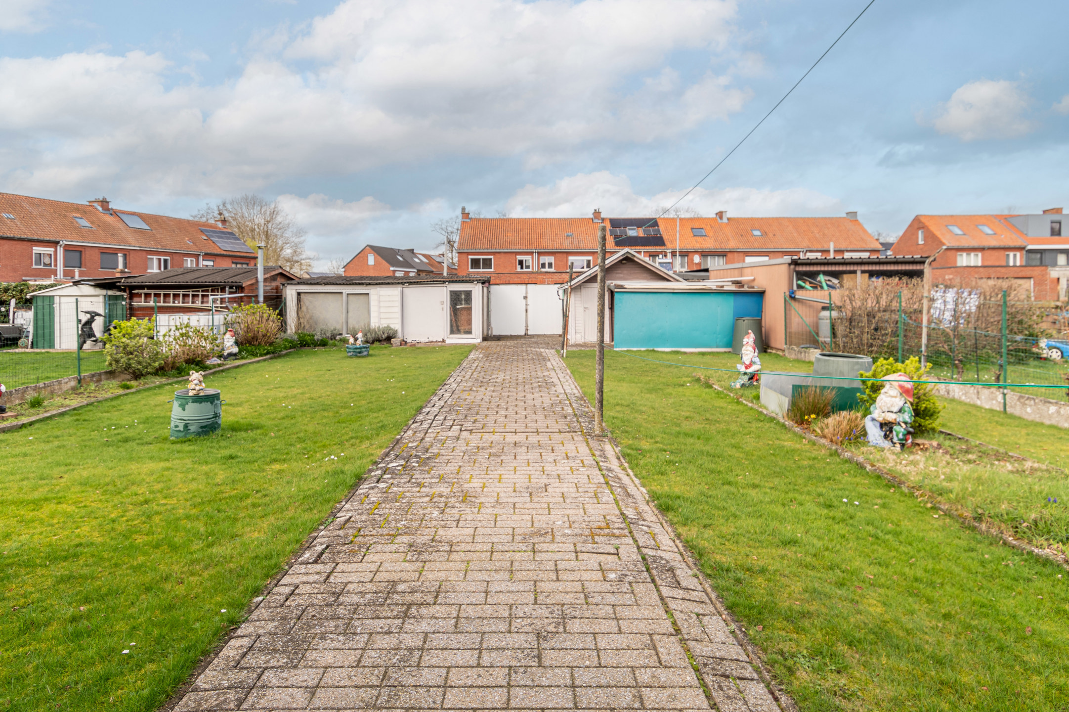 Op te frissen HOB met tuin en garage in Blaasveld - foto 4
