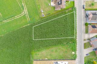 Looking for the perfect location to build your dream home? This spacious 1,193 m² plot, designated for detached construction, offers complete...