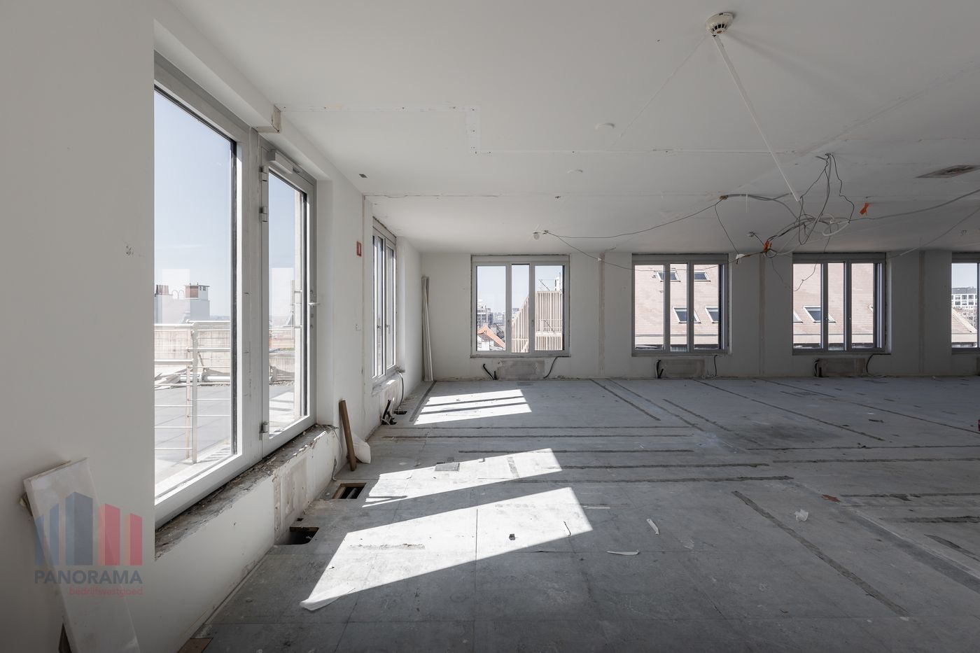 Hoogwaardige kantoorruimte van 2.700 m² in Stéphanie Square te Brussel - foto 5