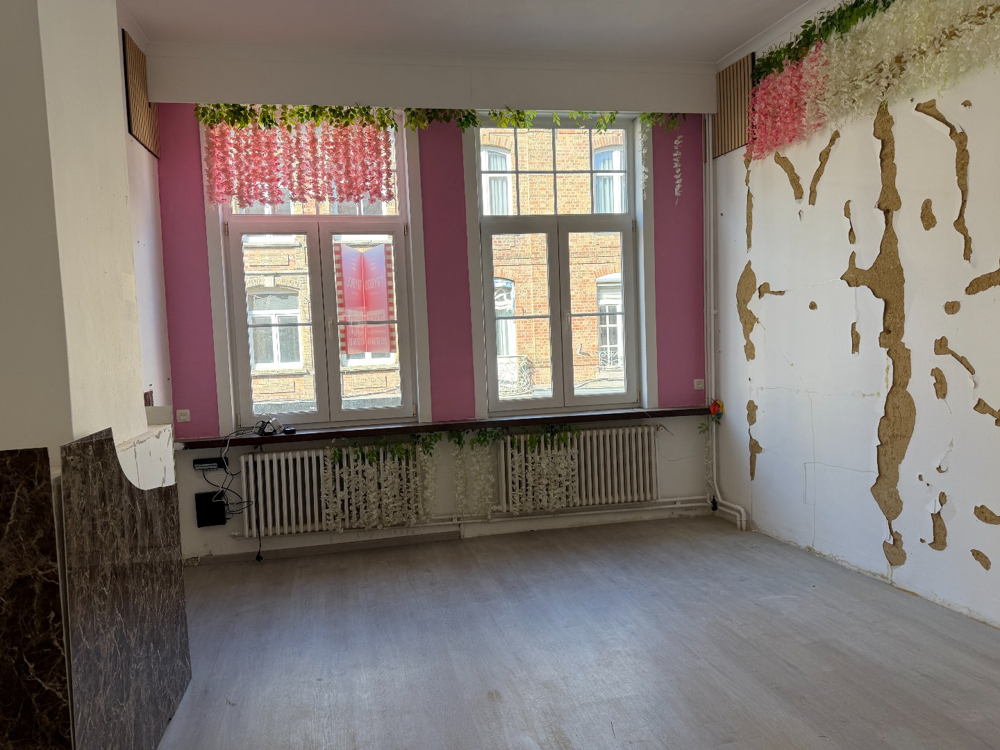 Commercial à louer à Ypres - photo 4