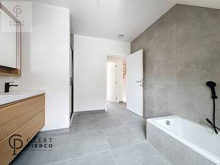 Deze knappe nieuwbouwwoonst te Waasmont, moet je zeker gezien hebben.Voor meer info, neem zeker een kijkje op www.pierco.be voor een volledige...