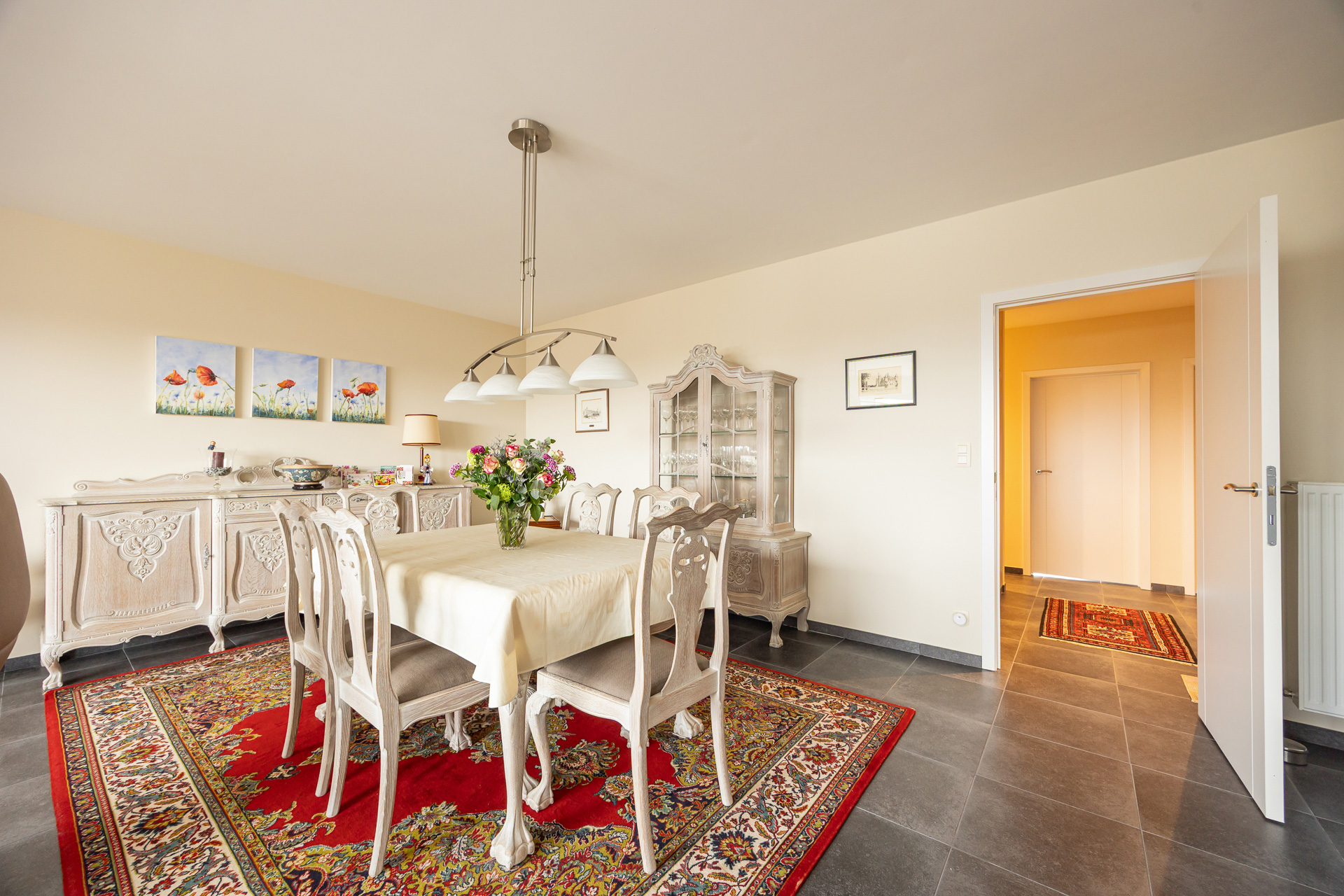 Ruim recent app. (2013 ) met 2 slpk's en garagebox - foto 5