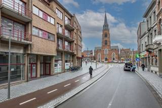 Verzorgd appartement met 2 terrassen en autostaanplaats. Op wandelafstand van de Rupeldijk, nabij winkels, scholen en openbaar vervoer met...