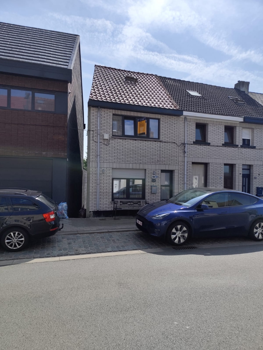 HUIS MET TUIN TE KOOP IN BOOM - foto 1