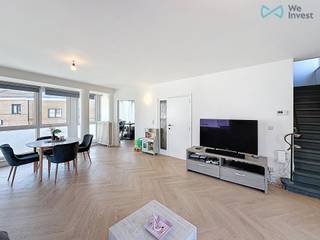 ***TE KOOP*** GOOIK - Prachtig duplexappartement met 3 slaapkamers, terras en kelder, met een totale oppervlakte van +/-120 m².Het is als volgt...