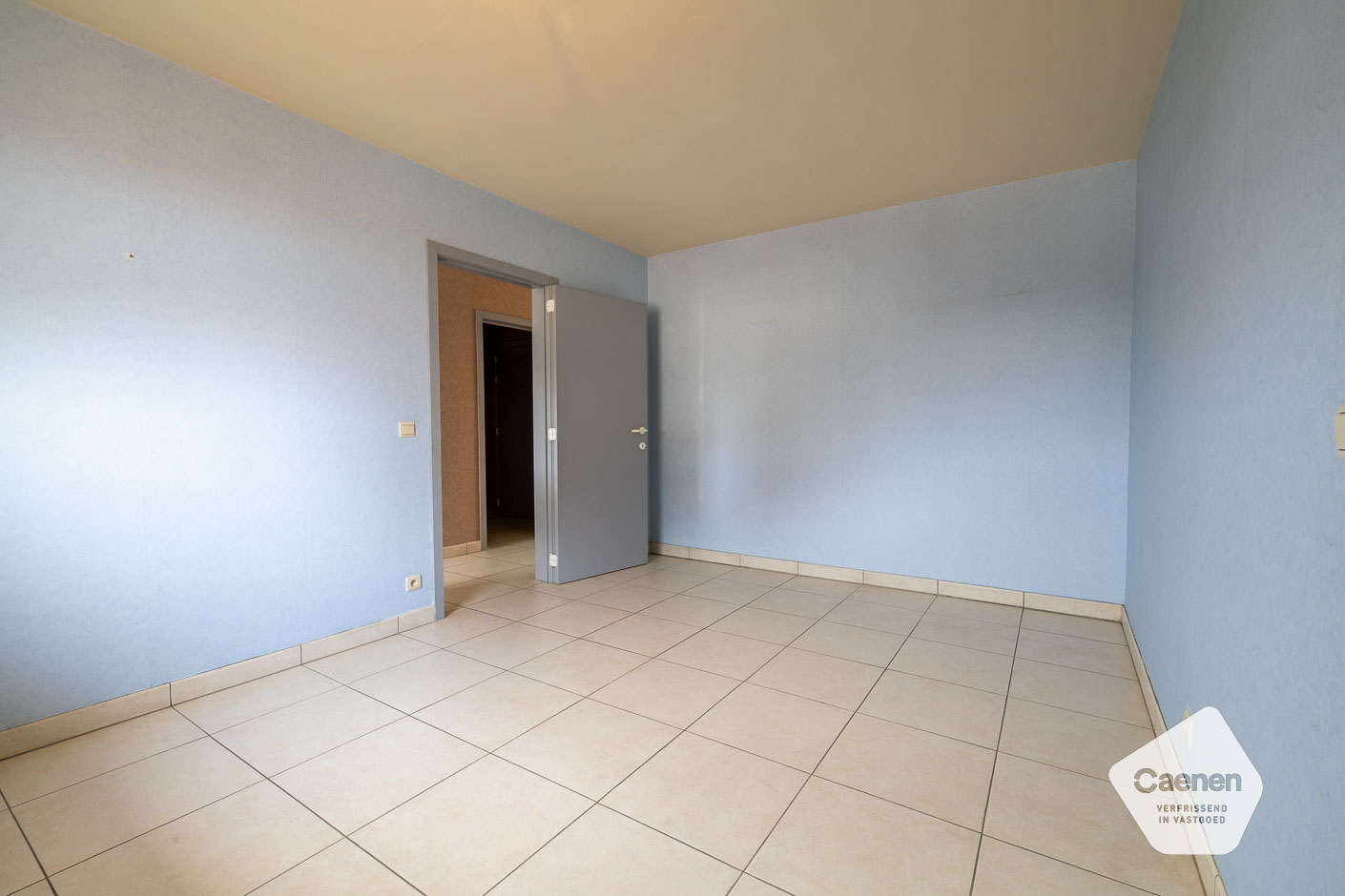 Ruim woonappartement in goede staat - photo 4