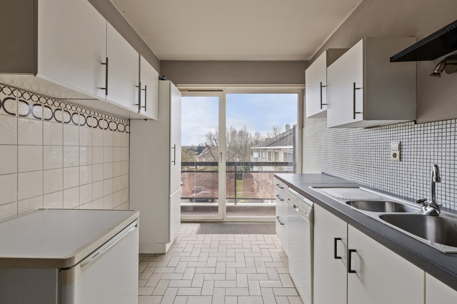 Instapklaar 2 slaapkamer appartement op 2de verdieping - foto 4