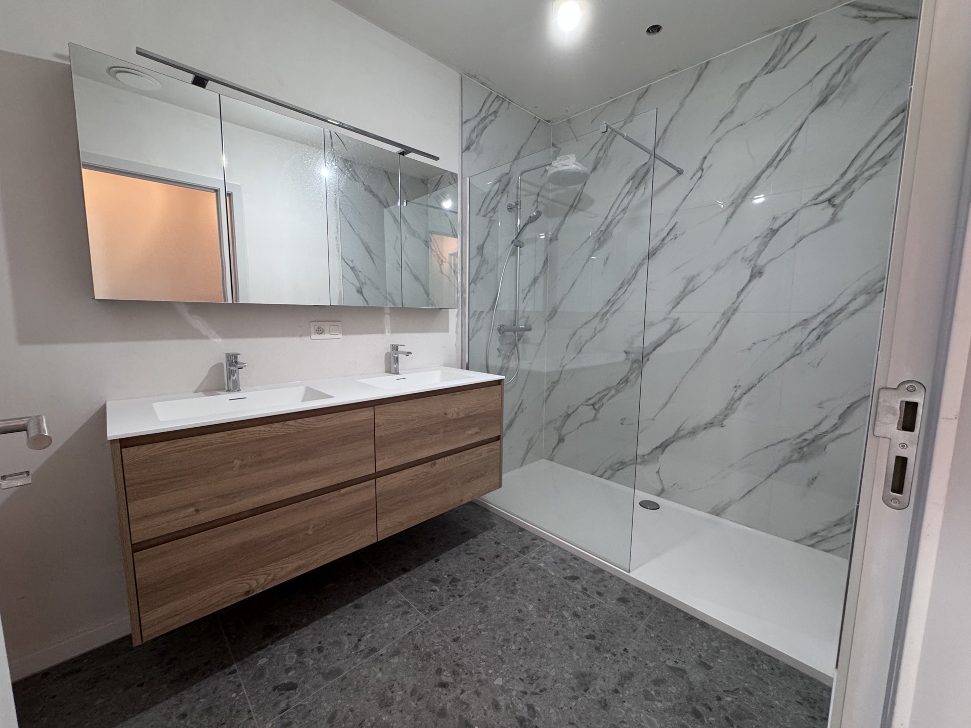 Prachtig 1 slpk appartement nabij de schelde - foto 5