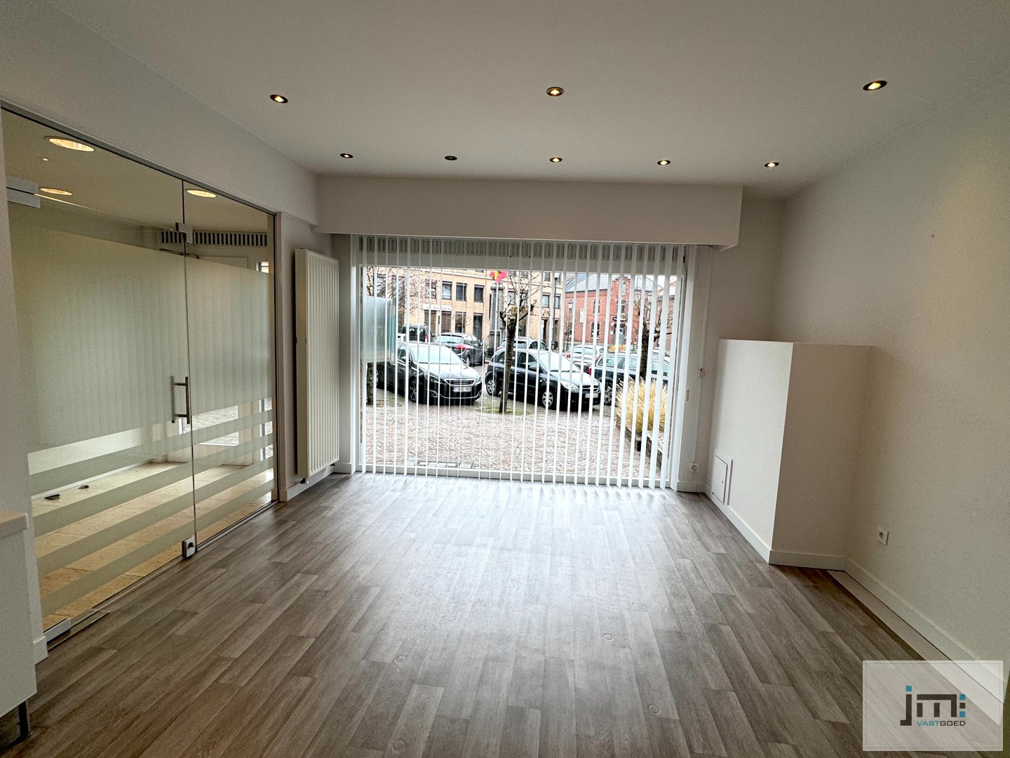 Mooi ingericht kantoor/winkel - foto 3