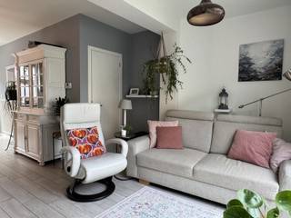 Gezellig kraaknet onderhouden woning met tuin nabij Tivolipark, ziekenhuis en oprit E19 Mechelen-Brussel-Antwerpen, op fietsafstand van het...