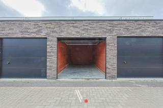 Garage à louer à Izegem